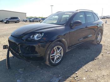  Salvage Porsche Cayenne