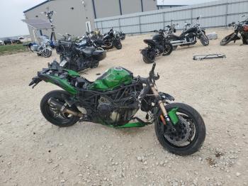  Salvage Kawasaki Zx1002 B