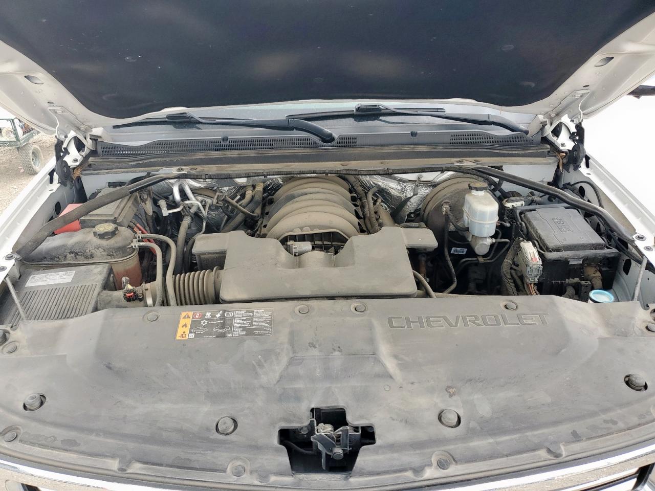 Chevrolet Suburban C1500 Premier Image 10