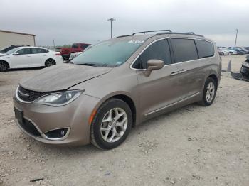  Salvage Chrysler Pacifica