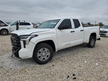  Salvage Toyota Tundra