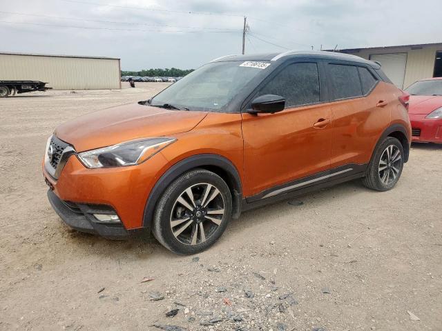  Salvage Nissan Kicks
