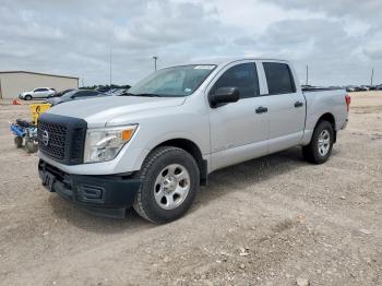  Salvage Nissan Titan