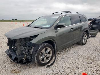  Salvage Toyota Highlander