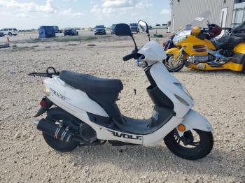  Salvage Zhng Moped
