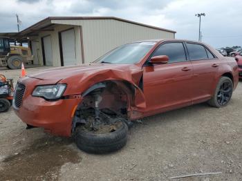  Salvage Chrysler 300