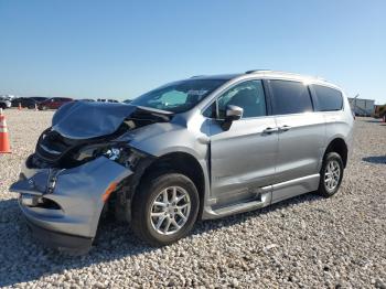  Salvage Chrysler Minivan