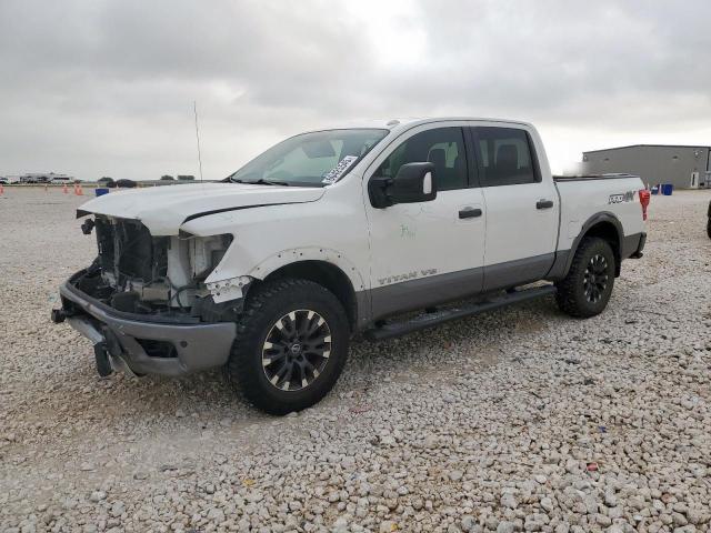  Salvage Nissan Titan
