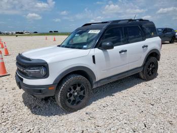  Salvage Ford Bronco