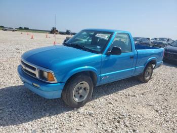  Salvage Chevrolet S-10