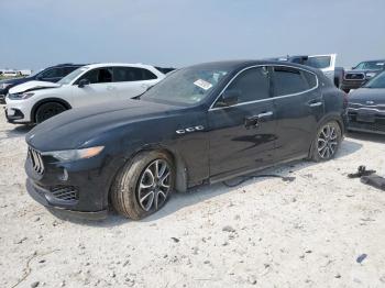  Salvage Maserati Levante
