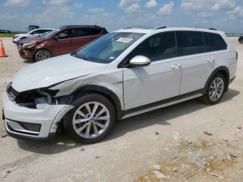 Salvage Volkswagen Golf