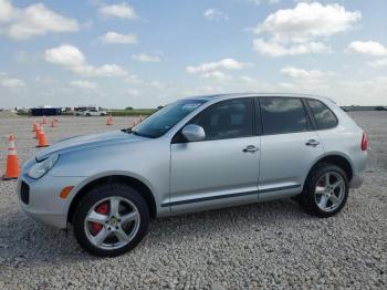  Salvage Porsche Cayenne