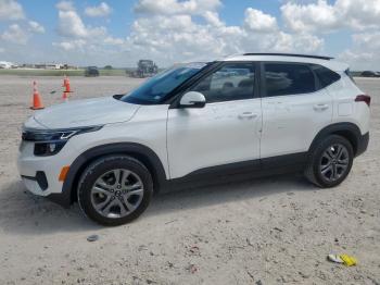  Salvage Kia Seltos