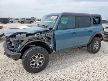  Salvage Ford Bronco