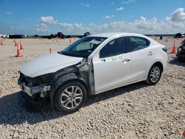  Salvage Toyota Yaris