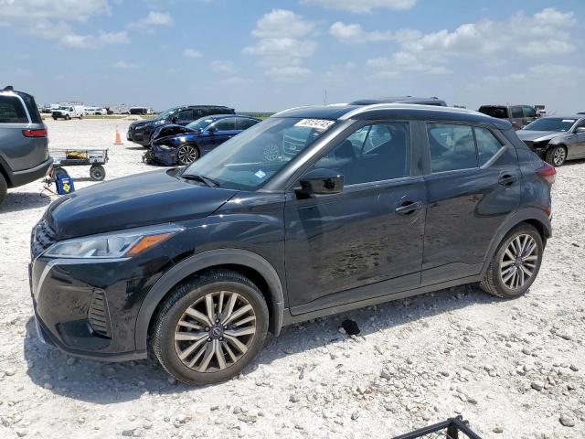  Salvage Nissan Kicks