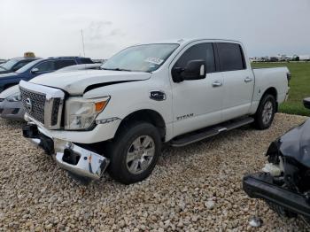  Salvage Nissan Titan