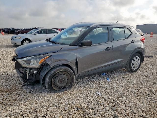  Salvage Nissan Kicks