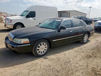  Salvage Lincoln Towncar