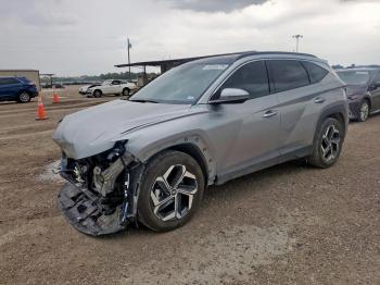  Salvage Hyundai TUCSON
