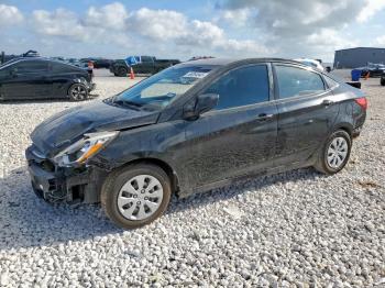  Salvage Hyundai ACCENT