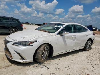  Salvage Lexus Es