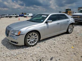  Salvage Chrysler 300