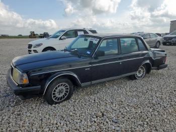  Salvage Volvo 240