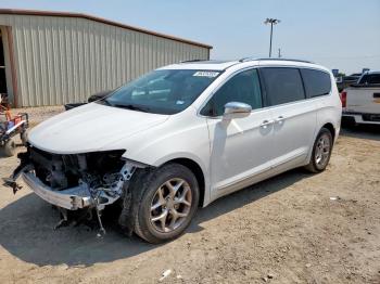  Salvage Chrysler Pacifica