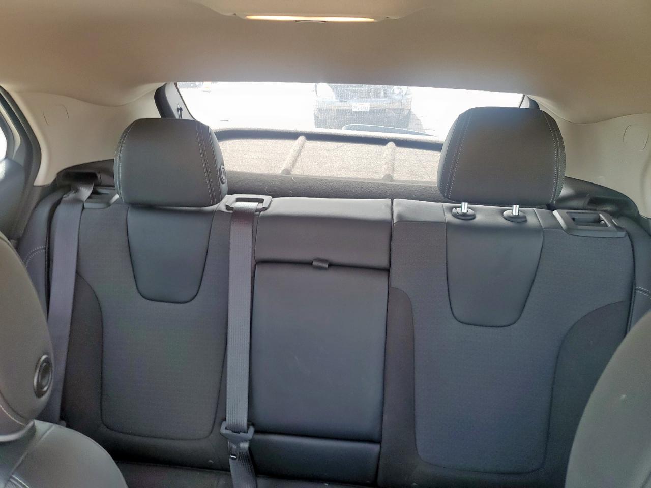 Buick Encore Select Image 3