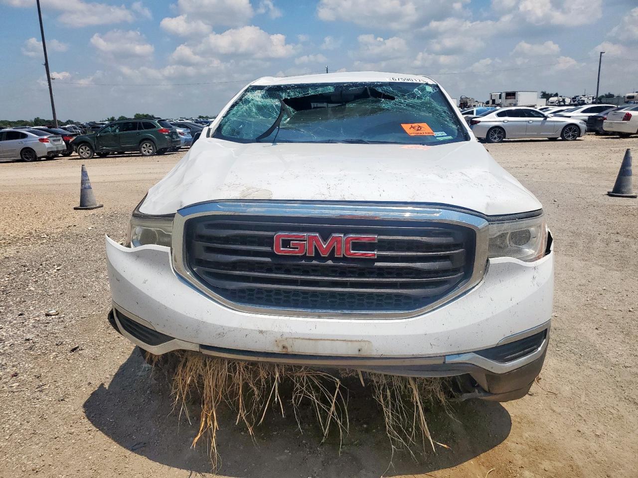 GMC Acadia Sle Image 2