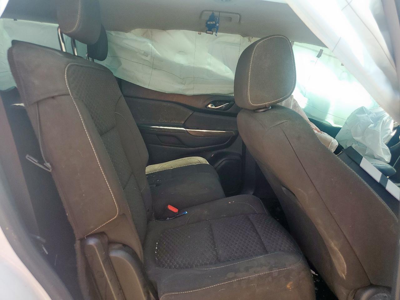 GMC Acadia Sle Image 9