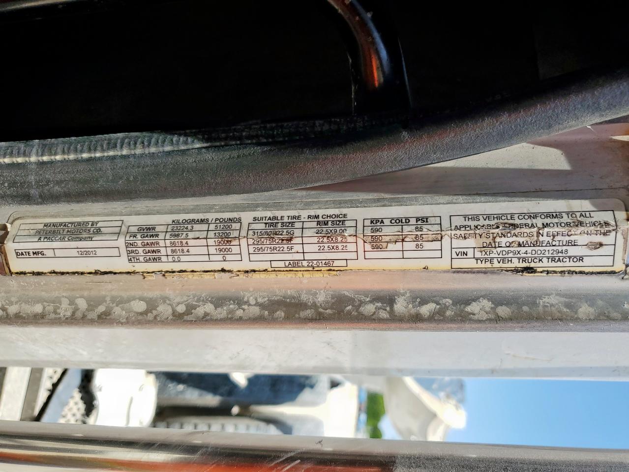 Peterbilt 384 Image 8