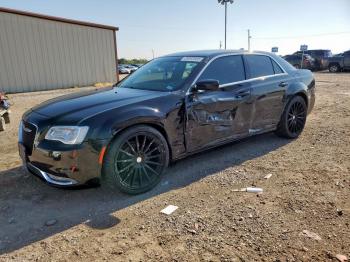  Salvage Chrysler 300