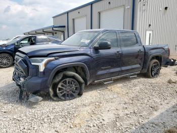  Salvage Toyota Tundra