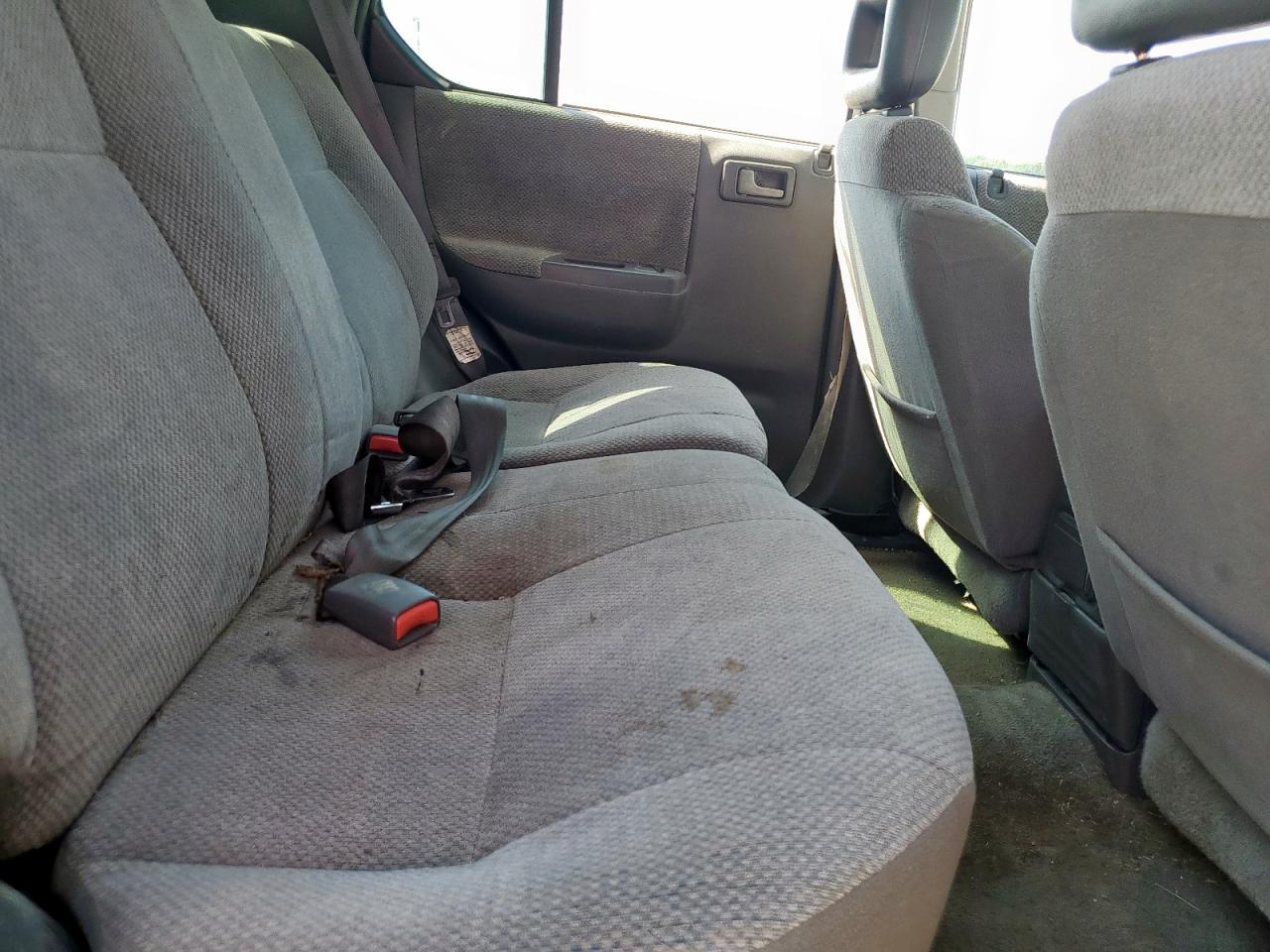 Isuzu Rodeo S Image 8