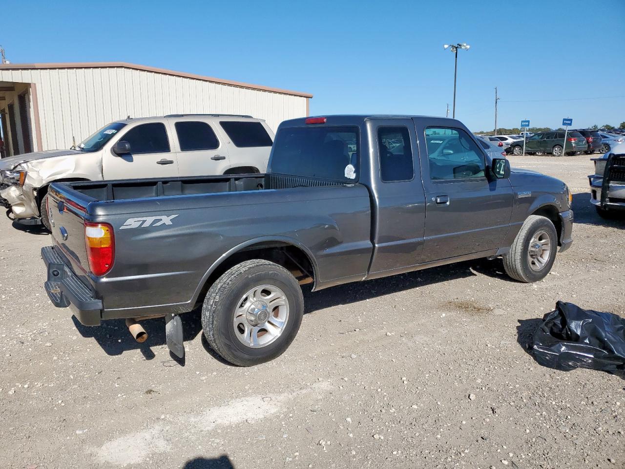 Ford Ranger Super Cab Image 3