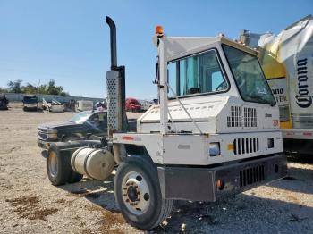  Salvage Klhy Yard Truck