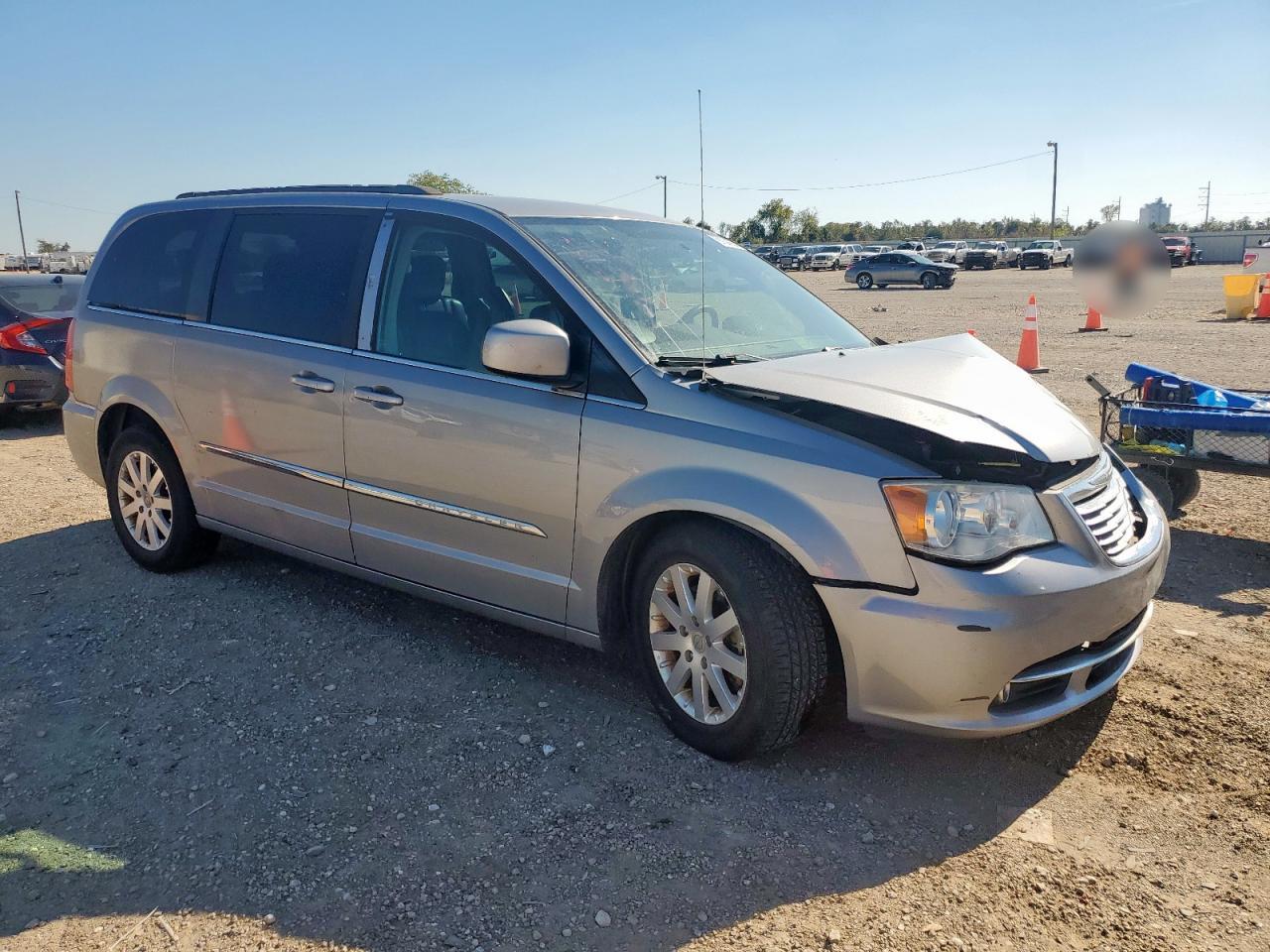 Chrysler Minivan Touring Image 11