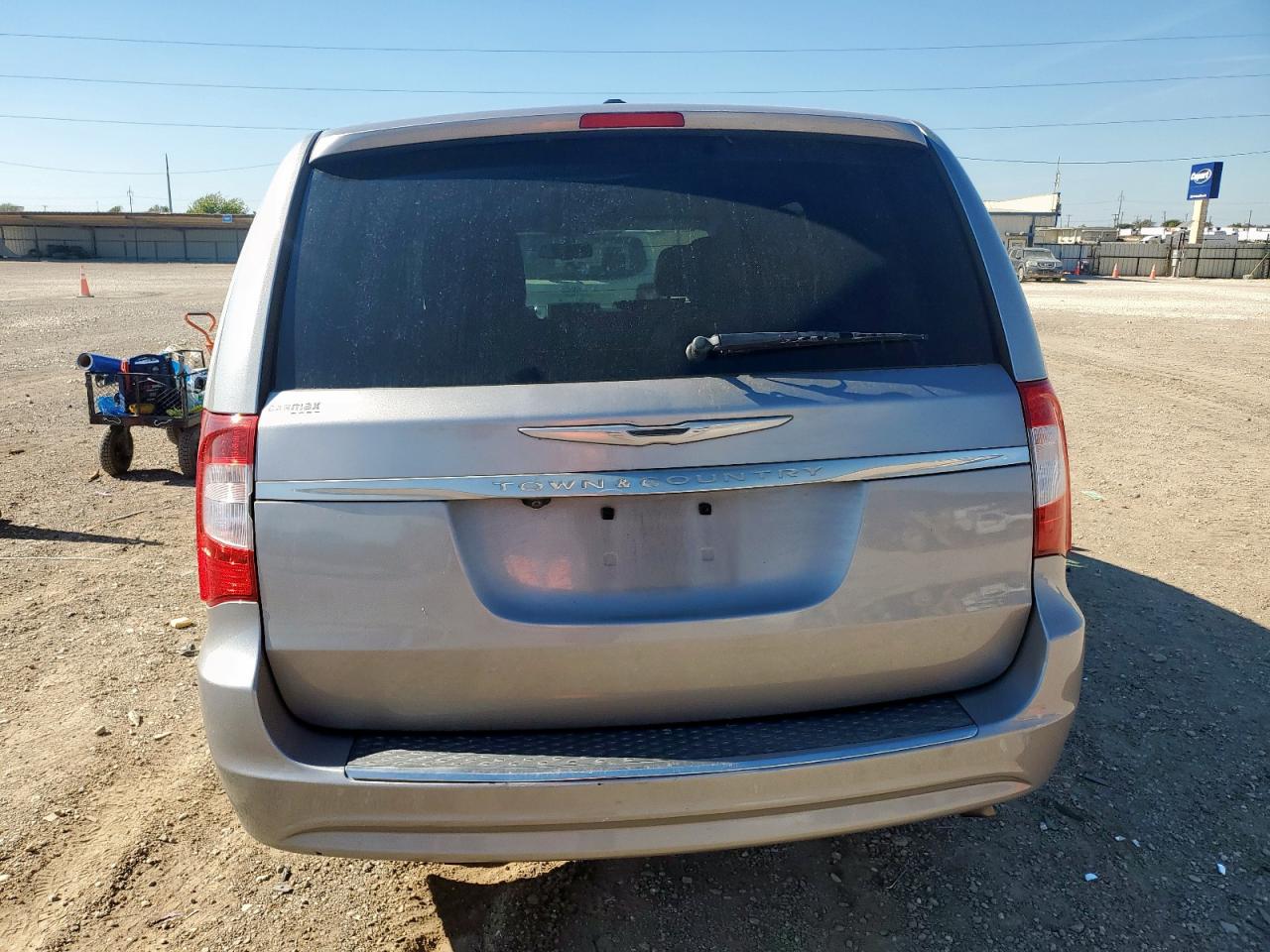 Chrysler Minivan Touring Image 13