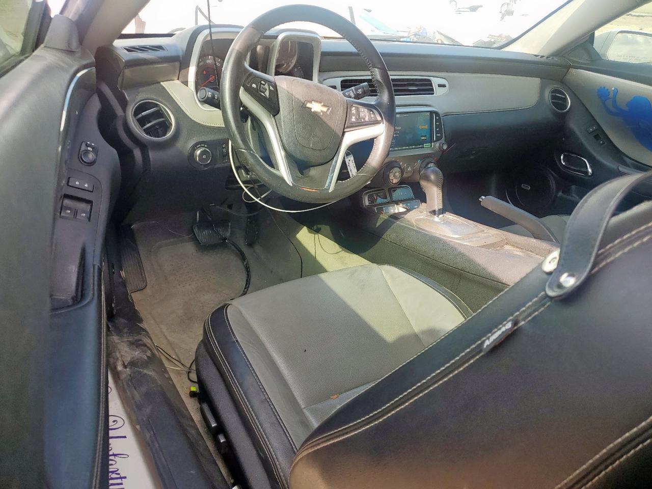 Chevrolet Camaro Lt Image 9