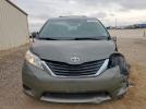 Toyota Sienna Le Image 3