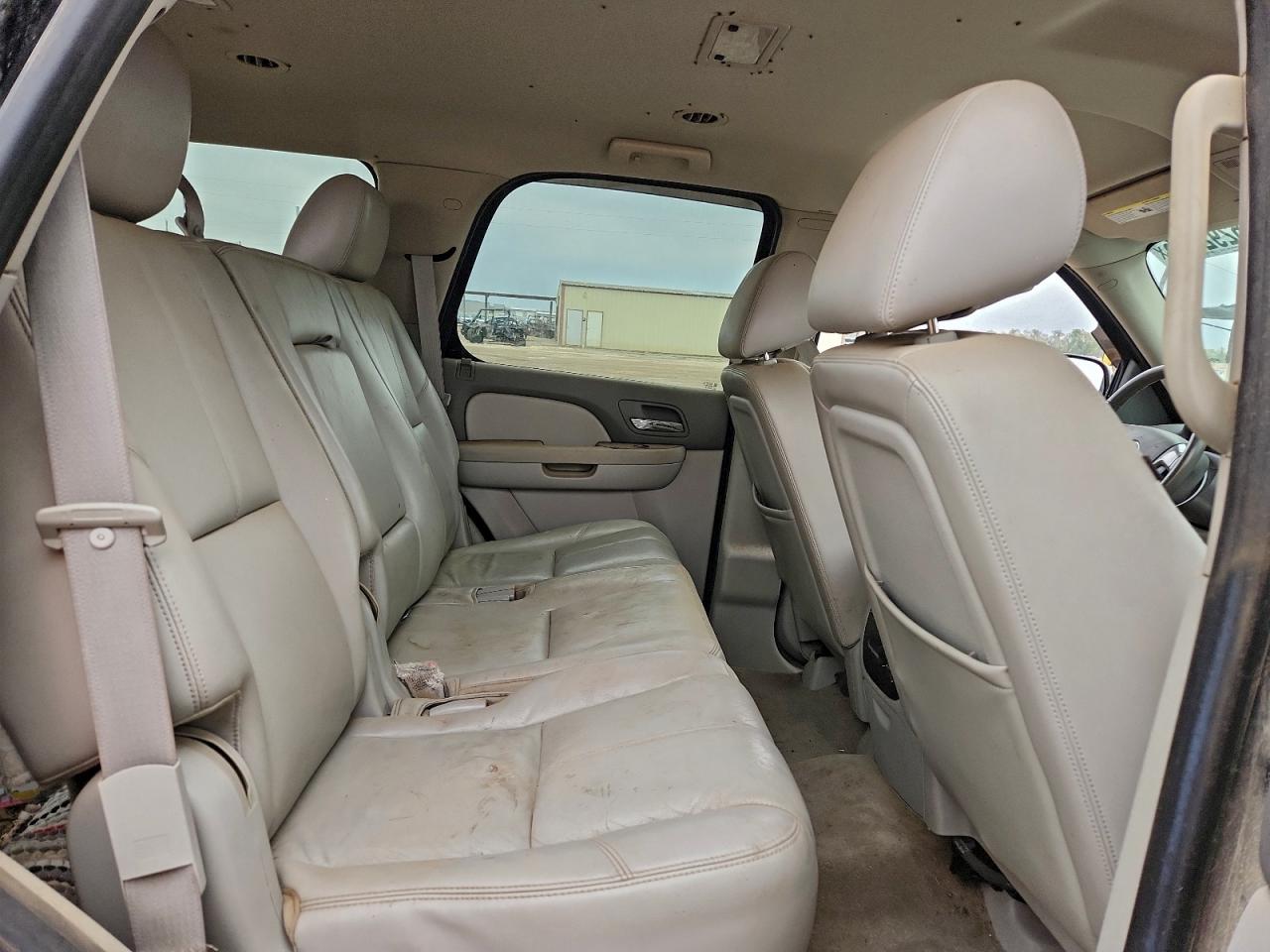 GMC Yukon Slt Image 8