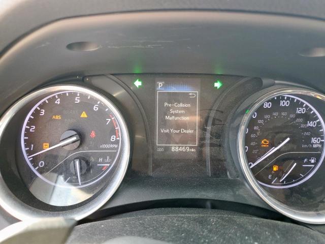 Toyota Camry Se Image 12