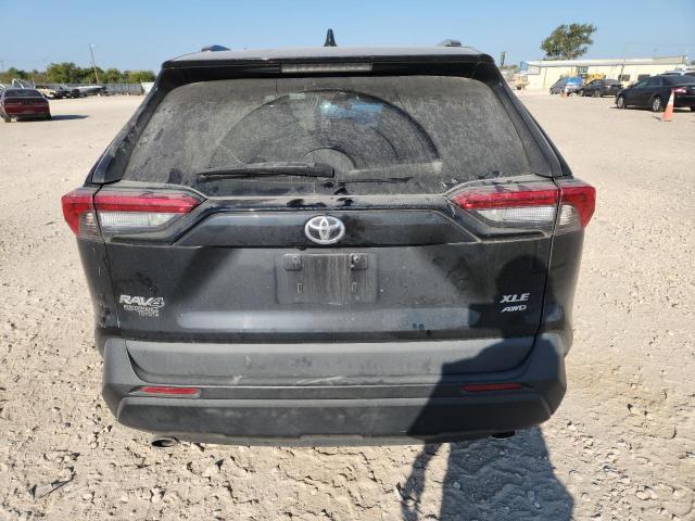 Toyota RAV4 Xle Premium Image 7