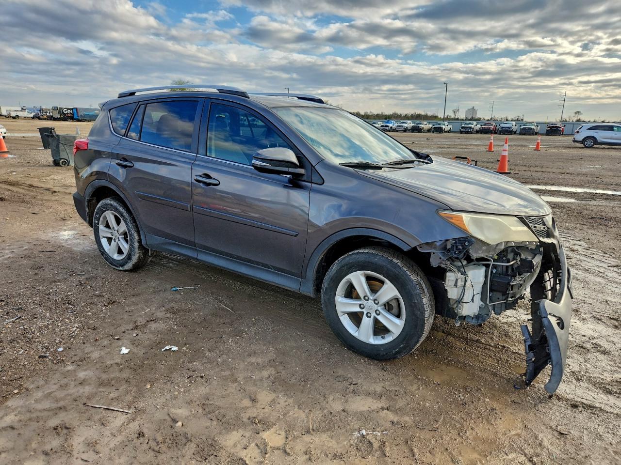 Toyota RAV4 Xle Image 12