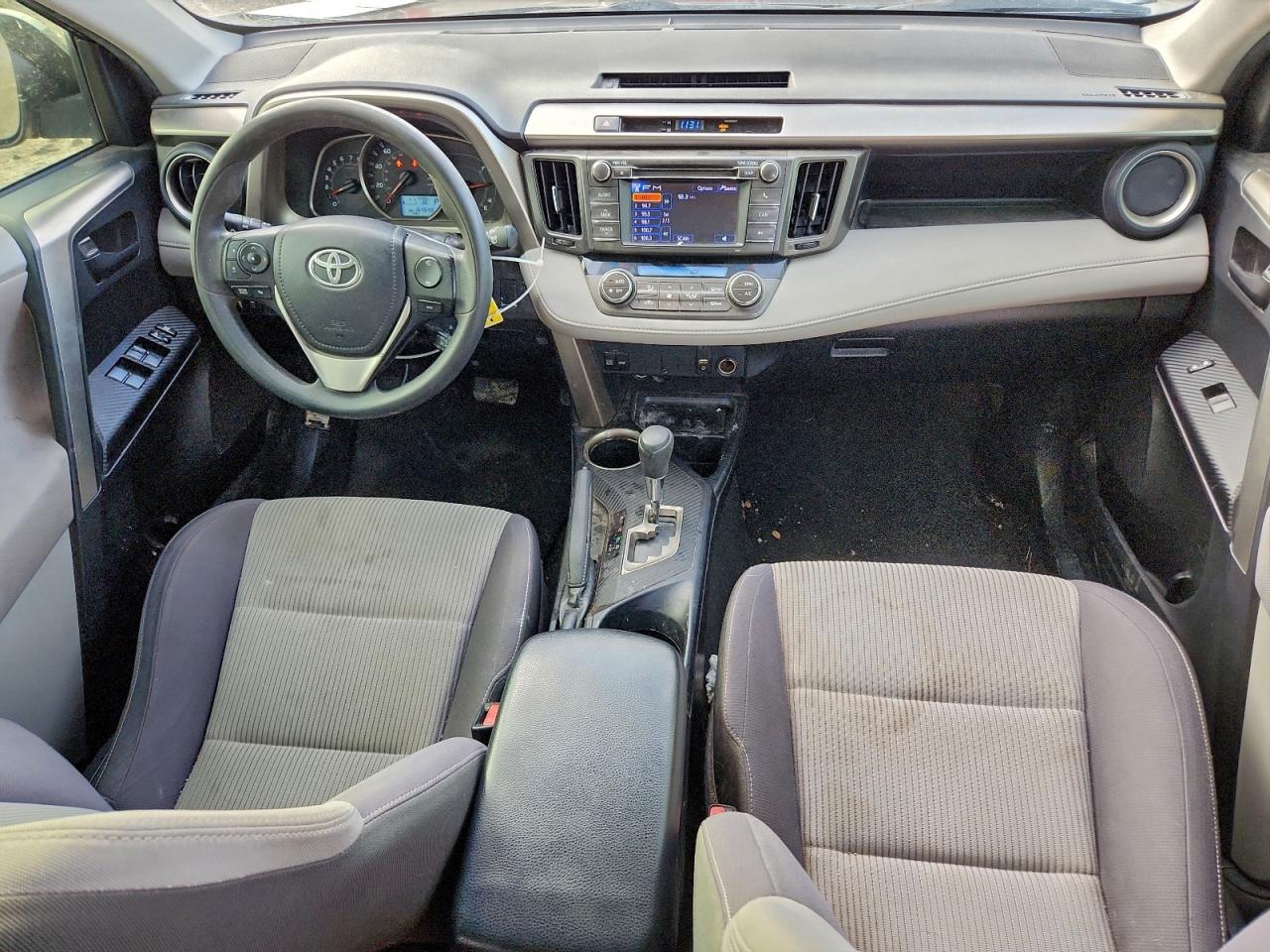 Toyota RAV4 Xle Image 8