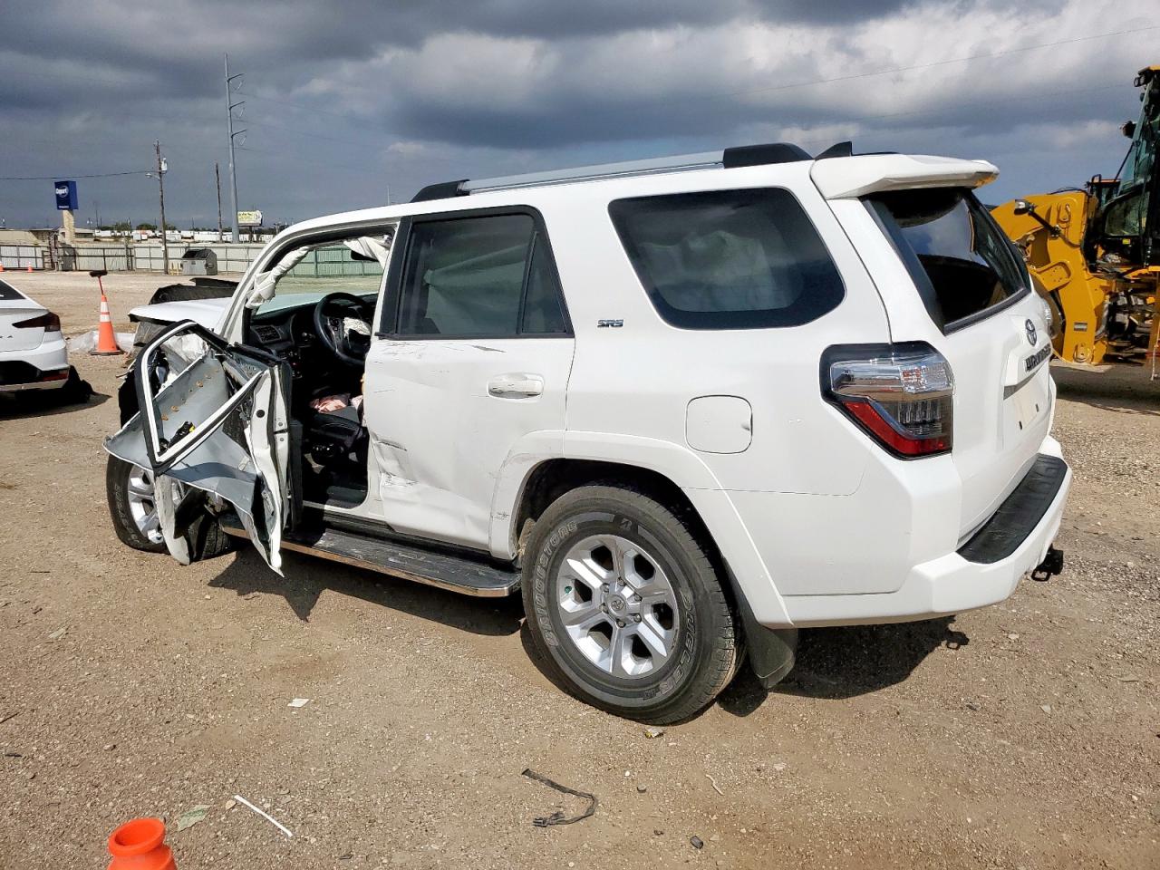 Toyota 4Runner Sr5 Image 2