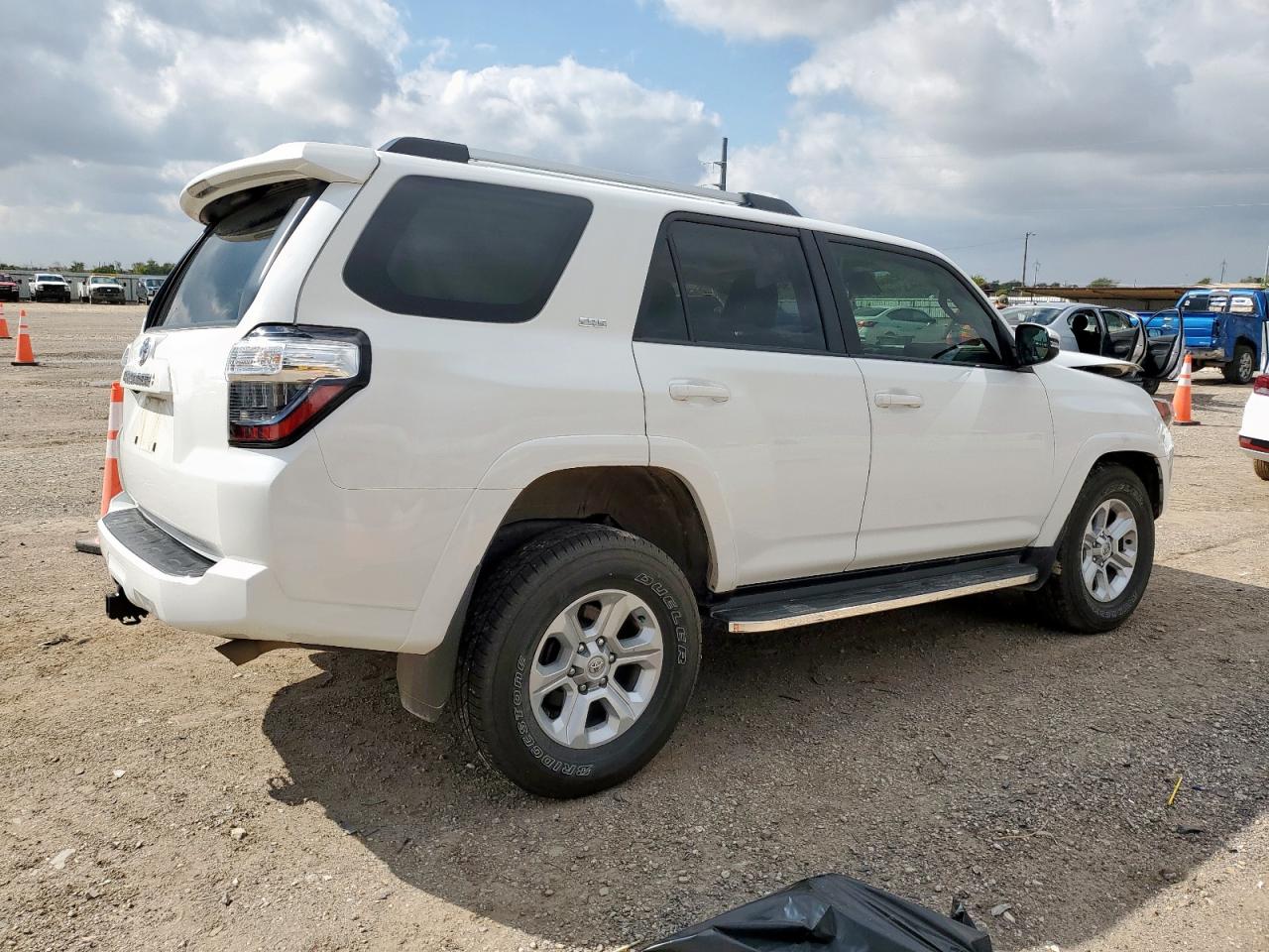 Toyota 4Runner Sr5 Image 3